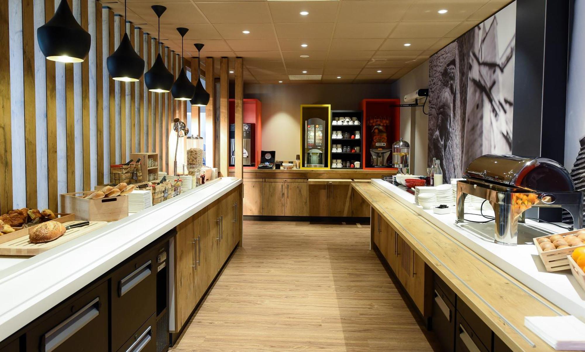 Hotel Ibis Budget Centre Clemenceau 3*